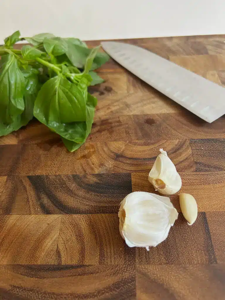 How to Make Fresh Basil Pesto Sauce - Basil and Garlic