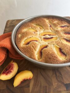 Easy Peach Cake Recipe – The Best Summer Dessert with Fresh Peaches